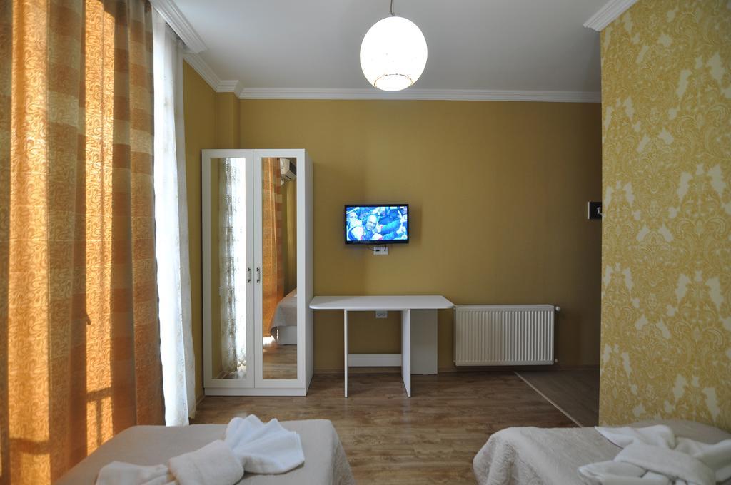 Flamingo Group Hotel Tiflis Dış mekan fotoğraf